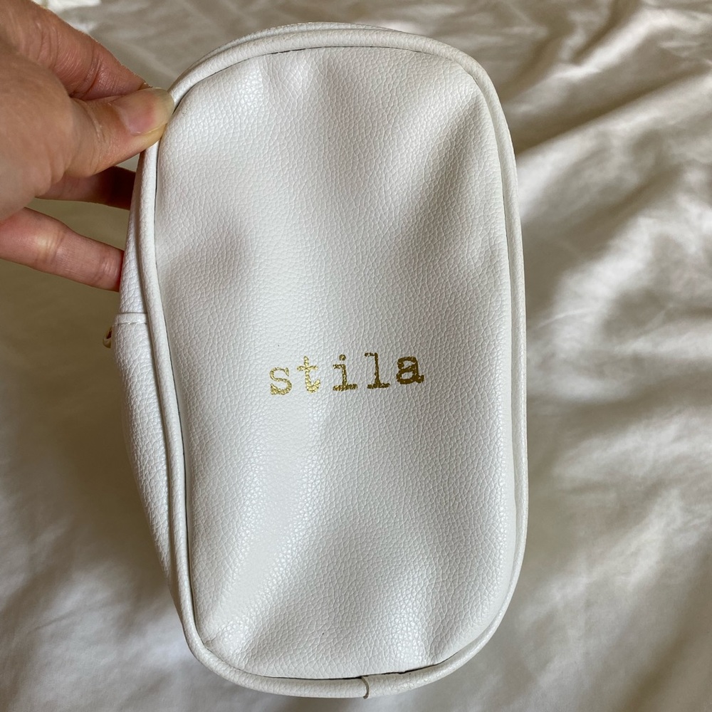 Stila cross body make up bag in white